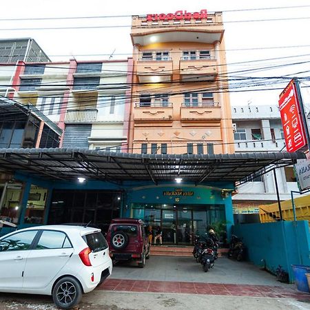 Hotel Reddoorz Near Yuki Simpang Raya Mall Medan 2 Exteriér fotografie