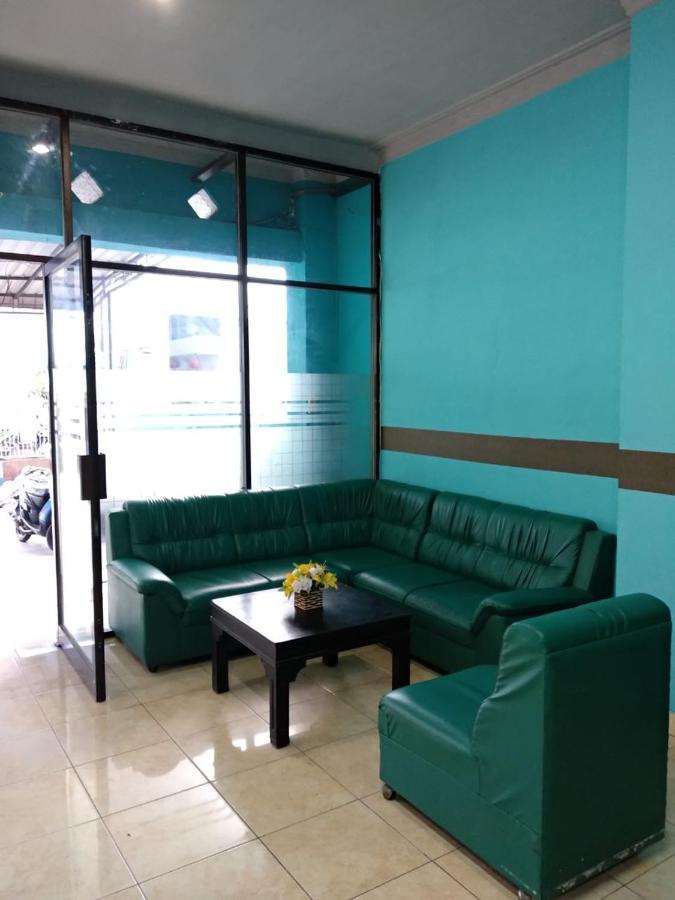 Reddoorz Near Yuki Simpang Raya Mall Medan 2 Exteriér fotografie