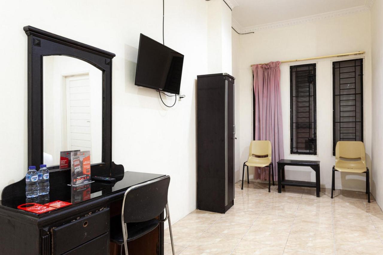 Reddoorz Near Yuki Simpang Raya Mall Medan 2 Exteriér fotografie